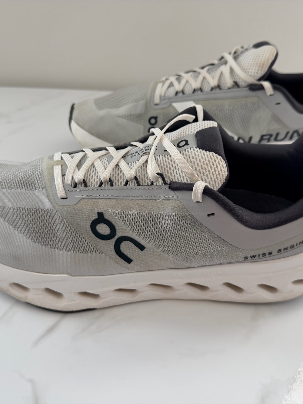 On Running Men’s Athletic Shoes in Light Gray and White